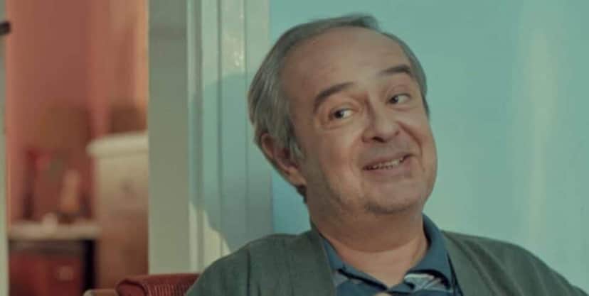 Enver se cansa e não disfarça mais o ódio por Sirin (Foto: Reprodução/ Record TV) Enver se cansa e não disfarça mais o ódio por Sirin (Foto: Reprodução/ Record TV)