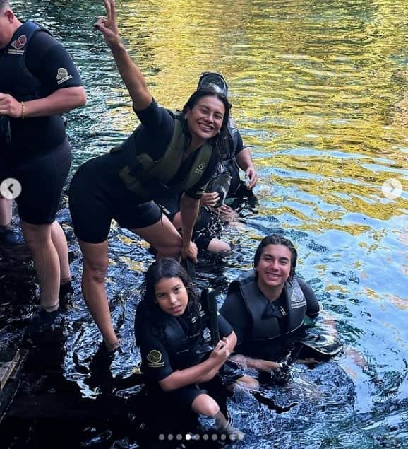 A atriz da Globo ao lado de sua família (Foto: Reprodução/Instagram) A atriz da Globo ao lado de sua família (Foto: Reprodução/Instagram)