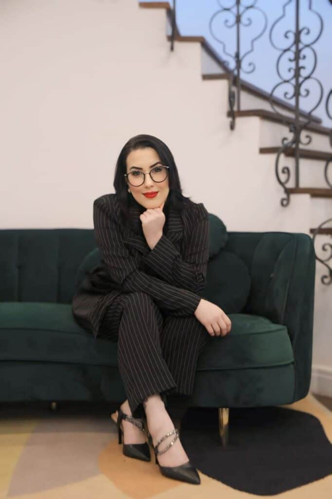 Há 10 anos no mercado imobiliário, Marie Brandão se consagrou como a primeira mulher a liderar lançamentos imobiliários em nível nacional. (Divulgação: Stratégie Inteligência e Gestão Imobiliária) Há 10 anos no mercado imobiliário, Marie Brandão se consagrou como a primeira mulher a liderar lançamentos imobiliários em nível nacional. (Divulgação: Stratégie Inteligência e Gestão Imobiliária)