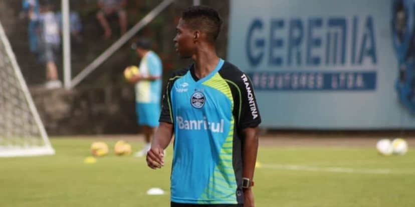 Wendell defendeu o Grêmio em 2013 (Reprodução: Diego Guichard) Wendell defendeu o Grêmio em 2013 (Reprodução: Diego Guichard)