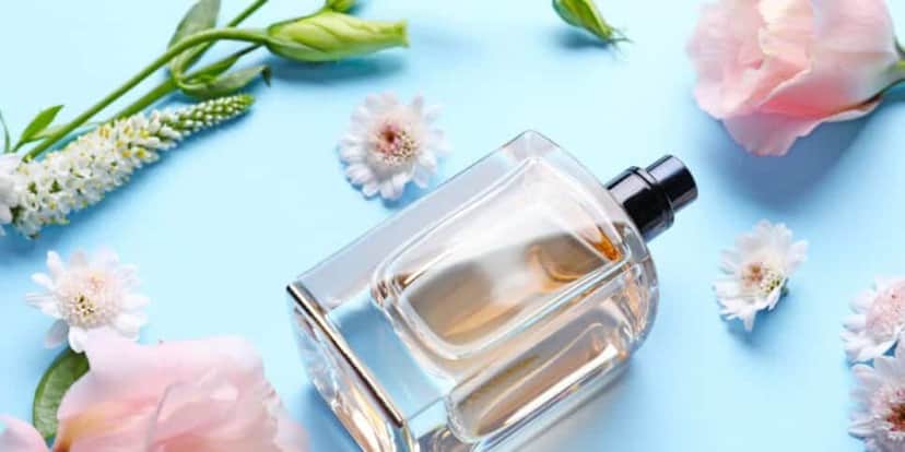 Os perfumes florais são os mais indicados para o verão (Foto Reprodução/Internet) Os perfumes florais são os mais indicados para o verão (Foto Reprodução/Internet)