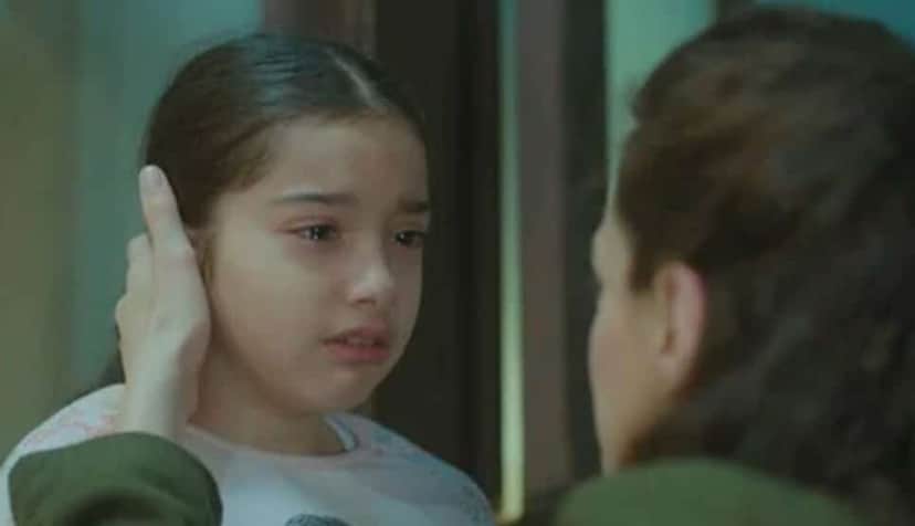 Nisan nem dorme ao ver estado de saúde da mãe (Foto: Reprodução/ Record TV) Nisan nem dorme ao ver estado de saúde da mãe (Foto: Reprodução/ Record TV)