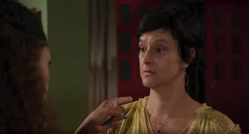 Madá bota dedo na cara de Tereza e elas discutem feio (Foto: Reprodução/ TV Globo) Madá bota dedo na cara de Tereza e elas discutem feio (Foto: Reprodução/ TV Globo)