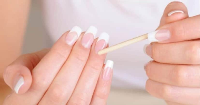 4 passos milagrosos pra cuidar da cutícula e deixar unhas gigantes (Foto: Reprodução/ Internet) 4 passos milagrosos pra cuidar da cutícula e deixar unhas gigantes (Foto: Reprodução/ Internet)