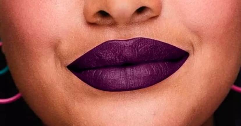 Batom Roxo (Foto: Reprodução) Batom Roxo (Foto: Reprodução)