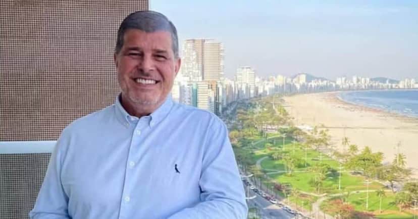João Bernardo Simões, conhecido como JB, morreu nesta segunda-feira (9), em Santos (SP) - Foto Reprodução Internet João Bernardo Simões, conhecido como JB, morreu nesta segunda-feira (9), em Santos (SP) - Foto Reprodução Internet
