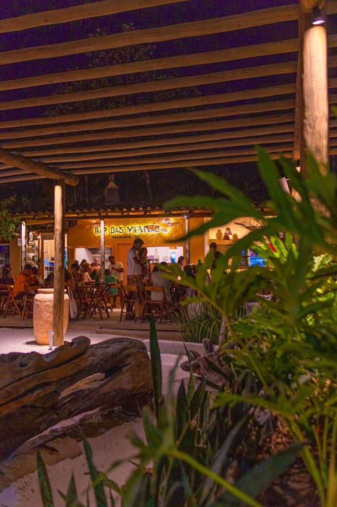 Broca, novo restaurante em Trancoso, estreia com sua cozinha autoral e ambiente descontraído. Créditos: divulgação. Broca, novo restaurante em Trancoso, estreia com sua cozinha autoral e ambiente descontraído. Créditos: divulgação.