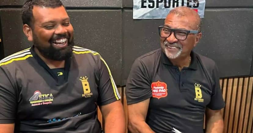 Batinho, ao lado do filho Raphael, com quem trabalhava no projeto Betinho Talentos (Reprodução Facebook) Batinho, ao lado do filho Raphael, com quem trabalhava no projeto Betinho Talentos (Reprodução Facebook)