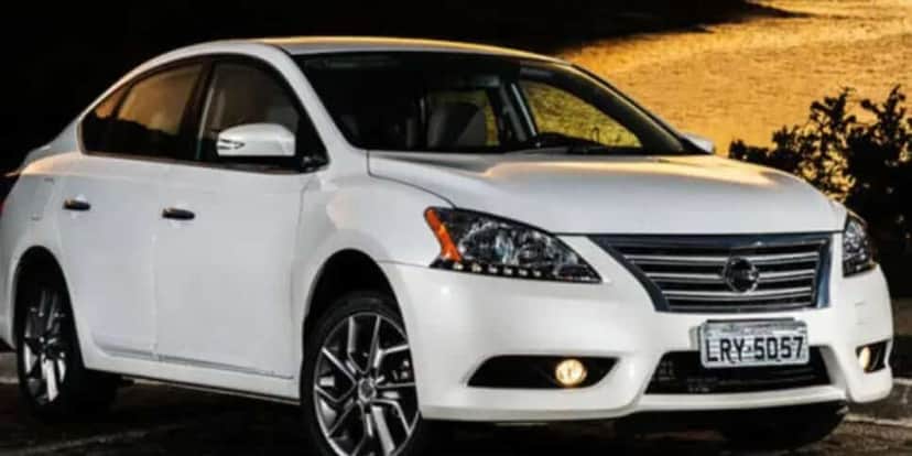 Nissan Sentra SL 2.0 CVT 2016 Nissan Sentra SL 2.0 CVT 2016