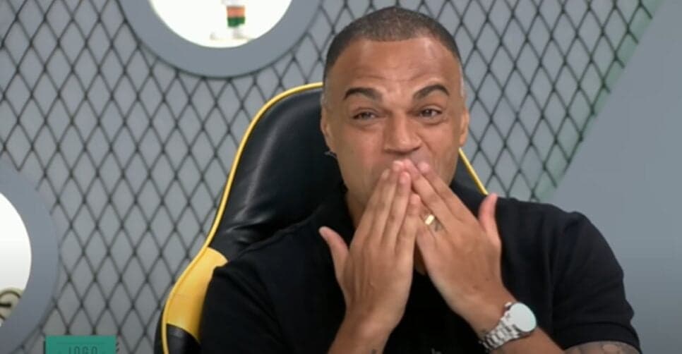 Denílson deixa o Jogo Aberto após 15 anos e assina com a Globo (Foto: Reprodução Band/ YouTube) Denílson deixa o Jogo Aberto após 15 anos e assina com a Globo (Foto: Reprodução Band/ YouTube)
