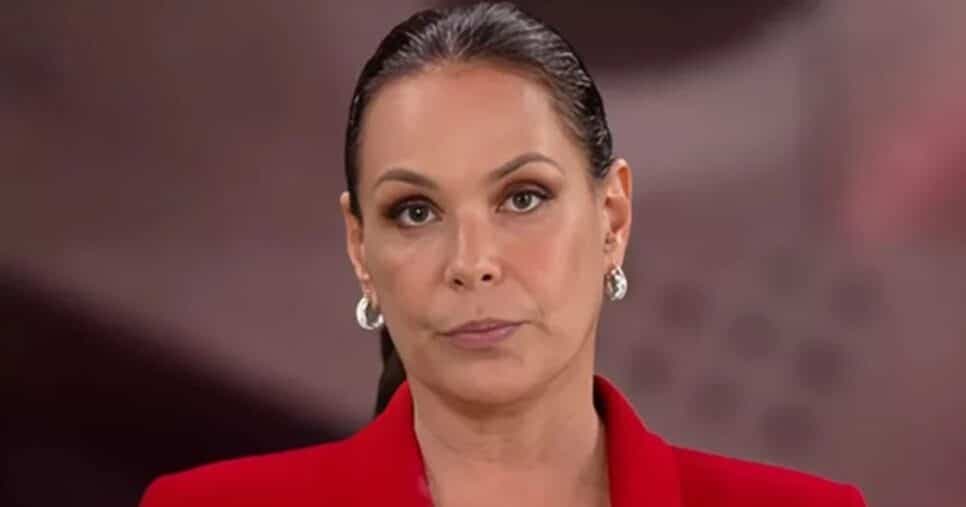 Carolina Ferraz no Domingo Espetacular (Foto: Reprodução/ Record TV) Carolina Ferraz no Domingo Espetacular (Foto: Reprodução/ Record TV)