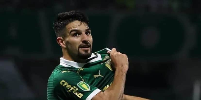 O atacante pode ir ao futebol árabe (Reprodução: Cesar Greco) O atacante pode ir ao futebol árabe (Reprodução: Cesar Greco)