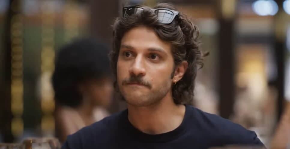 Mavi caindo nos encantos da ex (Foto: Reprodução/ TV Globo) Mavi caindo nos encantos da ex (Foto: Reprodução/ TV Globo)