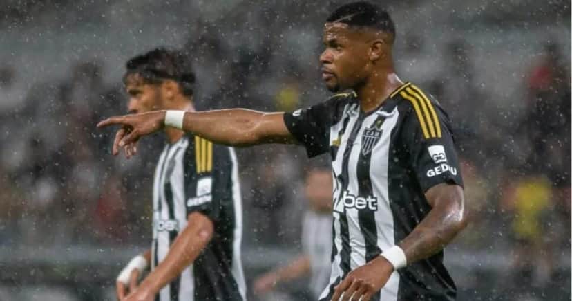 Júnior Santos no Galo (Foto: Divulgação) Júnior Santos no Galo (Foto: Divulgação)