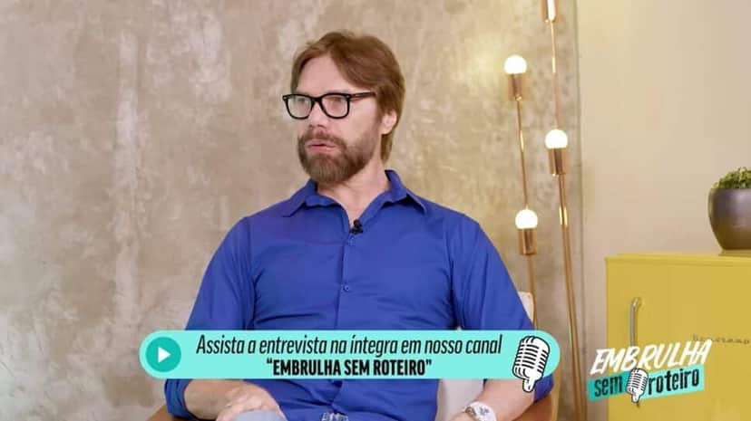 Jornalista renomado entrega falência e segredo macabro do marido morto da condenada (Foto: Reprodução/ Embrulha sem Roteiro/ YouTube) Jornalista renomado entrega falência e segredo macabro do marido morto da condenada (Foto: Reprodução/ Embrulha sem Roteiro/ YouTube)