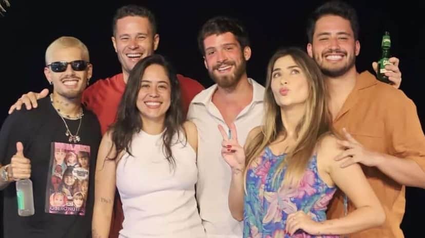 O namorado de Marquezine com irmãos e cunhados (Fotos: Reprodução/ Instagram/ Montagem) O namorado de Marquezine com irmãos e cunhados (Fotos: Reprodução/ Instagram/ Montagem)