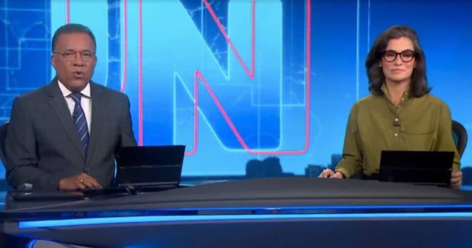 Heraldo Pereira e Renata Vasconcellos no Jornal Nacional (Foto: Reprodução / Globo) Heraldo Pereira e Renata Vasconcellos no Jornal Nacional (Foto: Reprodução / Globo)
