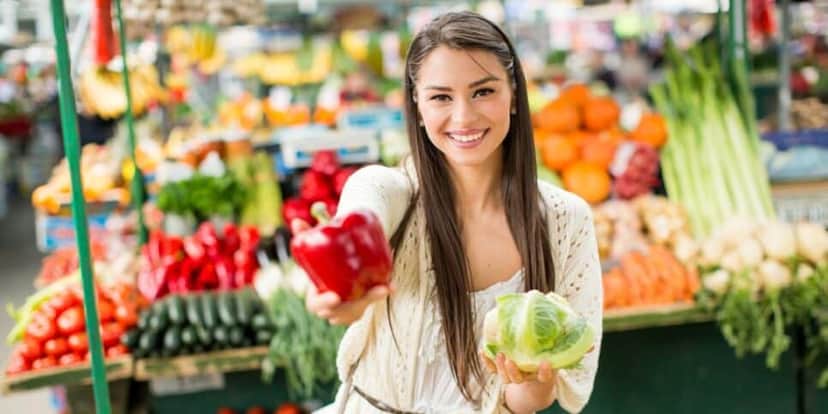 Mulher fazendo compra em mercado (Foto: Canva) Mulher fazendo compra em mercado (Foto: Canva)