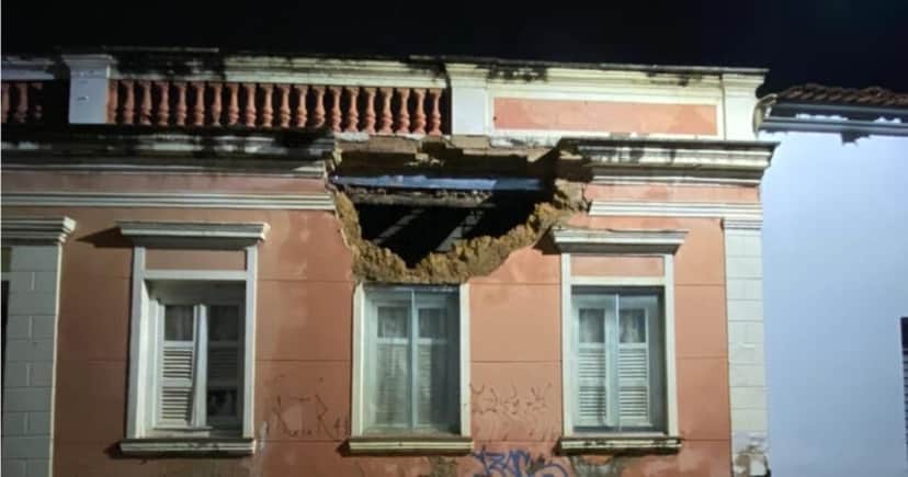 Casarão desabou em Cuiabá, MT - Foto: Internet Casarão desabou em Cuiabá, MT - Foto: Internet