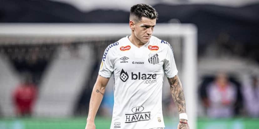 Léo Godoy chegou ao Santos em 2025 (Reprodução: Raul Baretta) Léo Godoy chegou ao Santos em 2025 (Reprodução: Raul Baretta)
