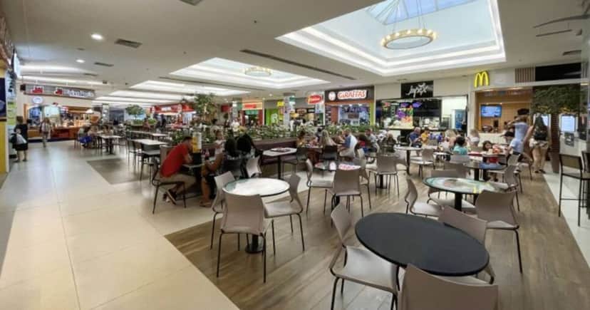 Praça de alimentação do Floripa Shopping Praça de alimentação do Floripa Shopping