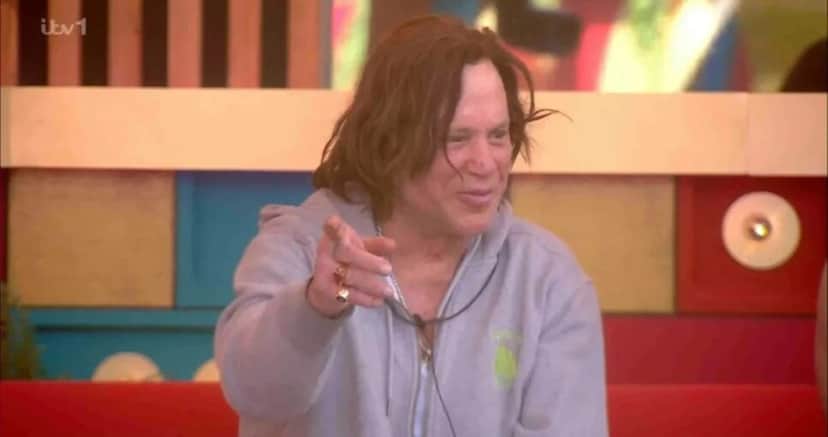 Astro de Hollywood faz barraco, ameaça agressão e pratica homofobia em reality gringo (Foto: Reprodução/ YouTube) Astro de Hollywood faz barraco, ameaça agressão e pratica homofobia em reality gringo (Foto: Reprodução/ YouTube)