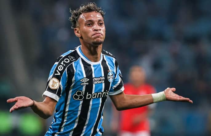Bitello no Grêmio (Foto: Reprodução / Maxi Franzoi / AGIF) Bitello no Grêmio (Foto: Reprodução / Maxi Franzoi / AGIF)