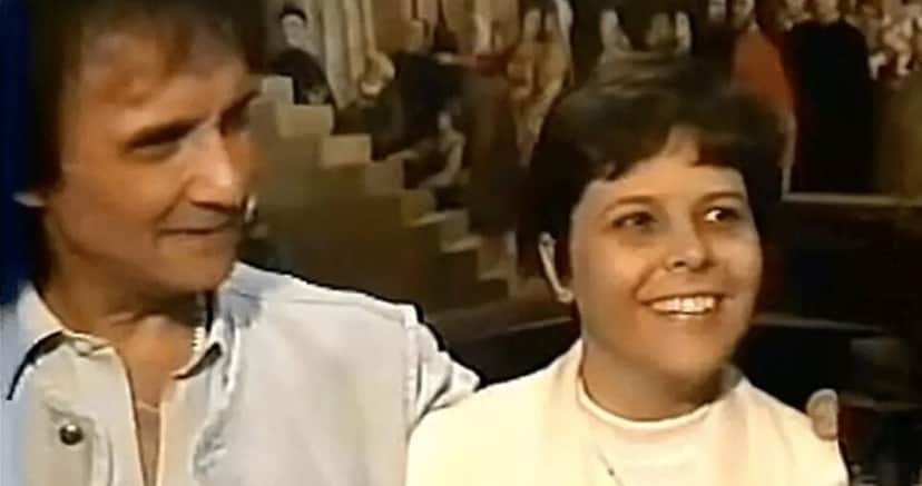 Carta psicografada de esposa falecida do cantor é de arrepiar (Foto: Reprodução/ YouTube) Carta psicografada de esposa falecida do cantor é de arrepiar (Foto: Reprodução/ YouTube)