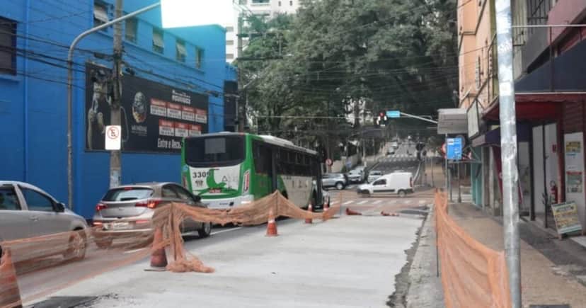 Rua do Centro de Campinas, SP, é interditada - Foto: Montagem Rua do Centro de Campinas, SP, é interditada - Foto: Montagem