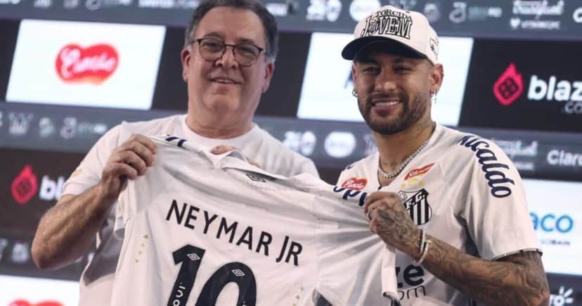 Teixeira confirma 10 reforços no Santos para jogar com Neymar - REUTERS/Carla Carniel Teixeira confirma 10 reforços no Santos para jogar com Neymar - REUTERS/Carla Carniel