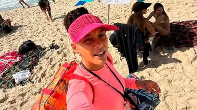 Raquel segue conselho de Bartolomeu e se transforma em ambulante nas praias do RJ (Foto: Reprodução/ TV Globo) Raquel segue conselho de Bartolomeu e se transforma em ambulante nas praias do RJ (Foto: Reprodução/ TV Globo)