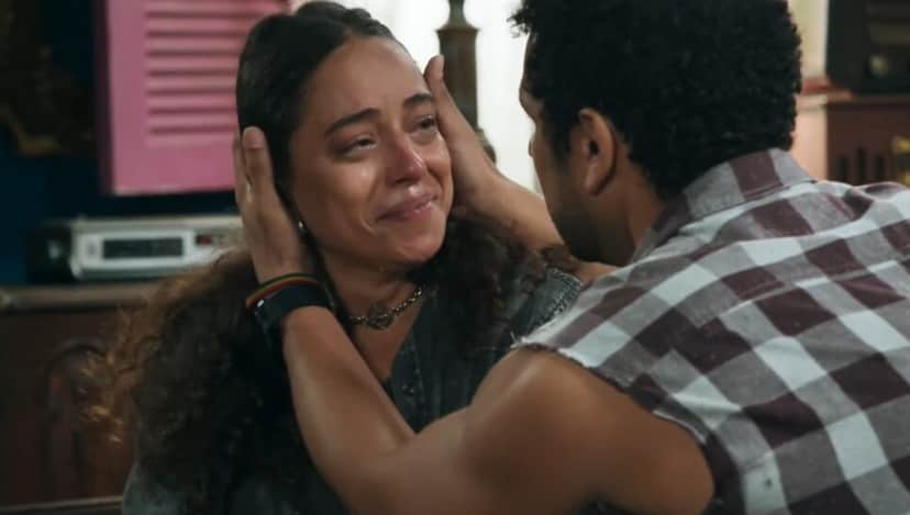 Cacá perde a linha e faz barraco com Chico por ciúme (Foto: Reprodução/ TV Globo) Cacá perde a linha e faz barraco com Chico por ciúme (Foto: Reprodução/ TV Globo)