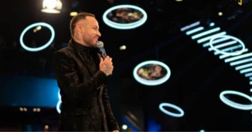 O famoso jogador de futebol do Santos, Neymar é dono de fortuna bilionária (Foto: Divulgação) O famoso jogador de futebol do Santos, Neymar é dono de fortuna bilionária (Foto: Divulgação)