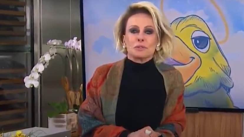 Notícia faz loira chorar na TV (Foto: Reprodução/ Globo) Notícia faz loira chorar na TV (Foto: Reprodução/ Globo)