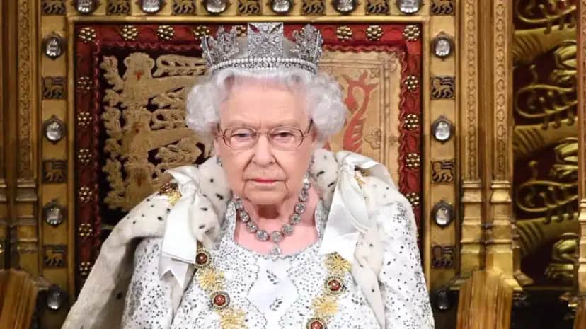 Psicografia da Rainha Elizabeth II (Foto: Reprodução) Psicografia da Rainha Elizabeth II (Foto: Reprodução)