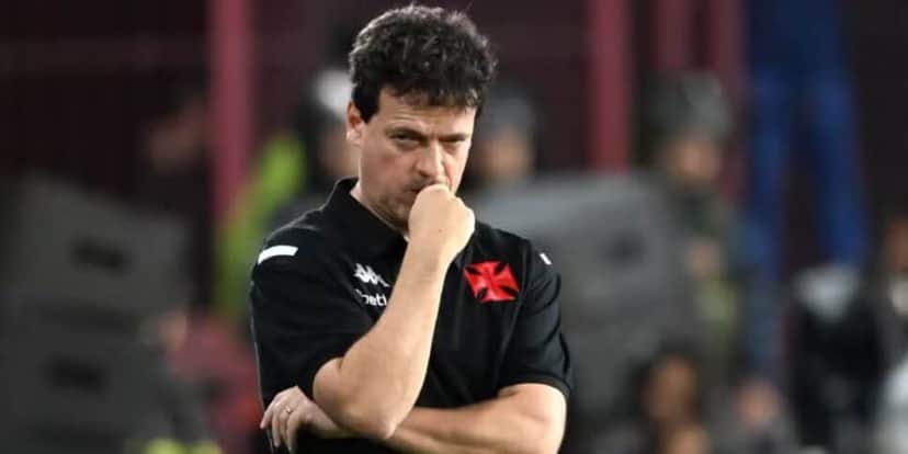 Fernando Diniz confirmou que o desejo de Coutinho é ficar no Vasco (Reprodução: AFP) Fernando Diniz confirmou que o desejo de Coutinho é ficar no Vasco (Reprodução: AFP)