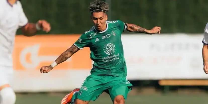 FIrmino ainda tem contrato com o Al-Ahli (Reprodução: Instagram) FIrmino ainda tem contrato com o Al-Ahli (Reprodução: Instagram)