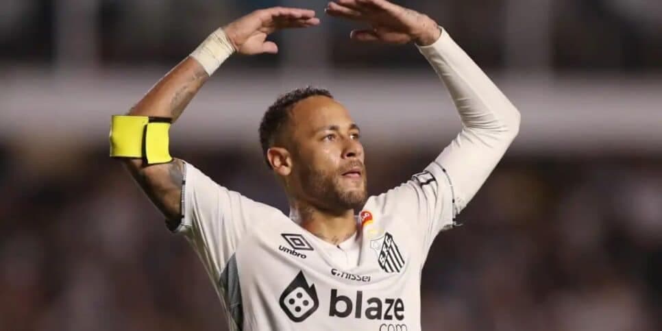 Neymar afirmou que não jogará no Brasil que não seja no Santos (Reprodução: Carla Carniel) Neymar afirmou que não jogará no Brasil que não seja no Santos (Reprodução: Carla Carniel)