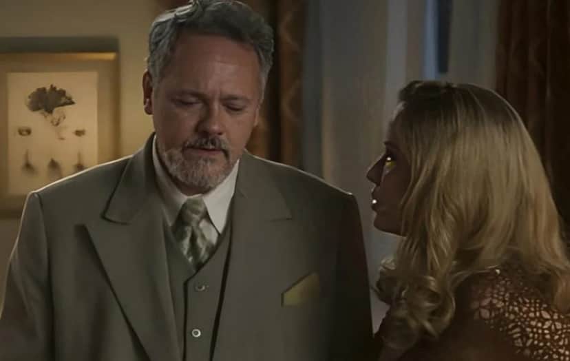 Raimundo (Danton Mello) e Lígia (Palomma Duarte) em cena de Garota do Momento (Foto: Reprodução / Globo) Raimundo (Danton Mello) e Lígia (Palomma Duarte) em cena de Garota do Momento (Foto: Reprodução / Globo)