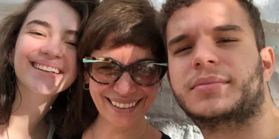 Renata Lo Prete, jornalista da Globo, junto com os dois filhos, Joaquim e Antônia (Foto: Instagram) Renata Lo Prete, jornalista da Globo, junto com os dois filhos, Joaquim e Antônia (Foto: Instagram)
