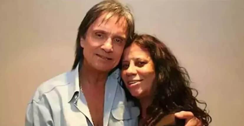Maria Gladys em reencontro com Roberto Carlos (Foto: Reprodução/ Internet) Maria Gladys em reencontro com Roberto Carlos (Foto: Reprodução/ Internet)