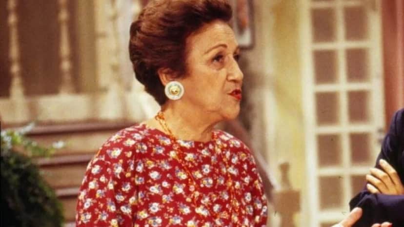 Dona Cininha e seu signo, de acordo com vídeo em canal (Foto: Divulgação/ Globo) Dona Cininha e seu signo, de acordo com vídeo em canal (Foto: Divulgação/ Globo)