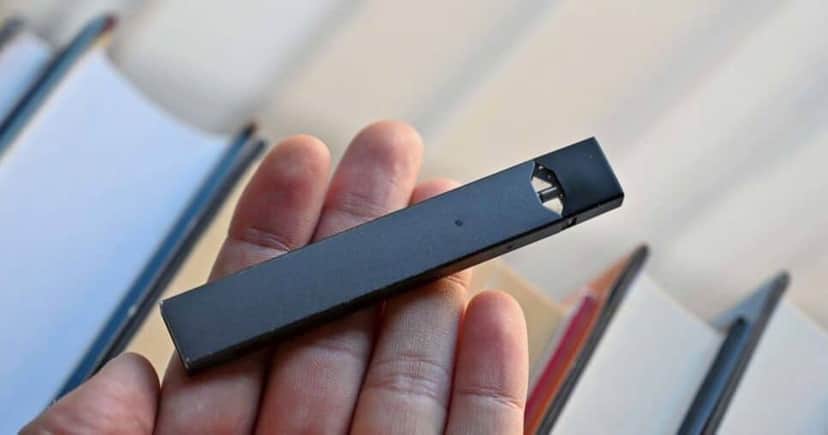 Cigarros eletrônicos se tornaram uma ameaça real a saúde (Foto Reprodução/Internet) Cigarros eletrônicos se tornaram uma ameaça real a saúde (Foto Reprodução/Internet)