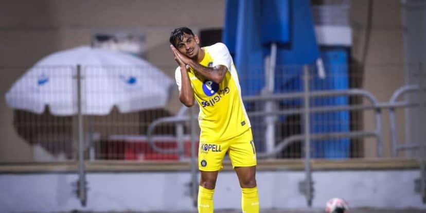 Weslley Patati defendendo o Maccabi Del Aviv (Reprodução: Instagram) Weslley Patati defendendo o Maccabi Del Aviv (Reprodução: Instagram)