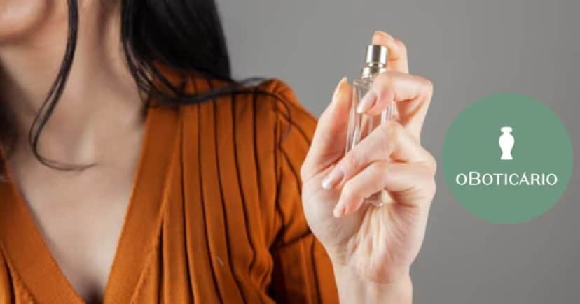Imagem de mulher passando perfume e logo do O Boticário (Foto: Reprodução/ Internet) Imagem de mulher passando perfume e logo do O Boticário (Foto: Reprodução/ Internet)