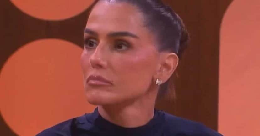 Deborah Secco revela ter sido agredida e o que sofreu em relações: "Fui trancada para não comer" http://tvfoco.uai.com.br/wp-content/uploads/2015/05/Daniela-Mercury.jpg Deborah Secco revela ter sido agredida e o que sofreu em relações: "Fui trancada para não comer" http://tvfoco.uai.com.br/wp-content/uploads/2015/05/Daniela-Mercury.jpg