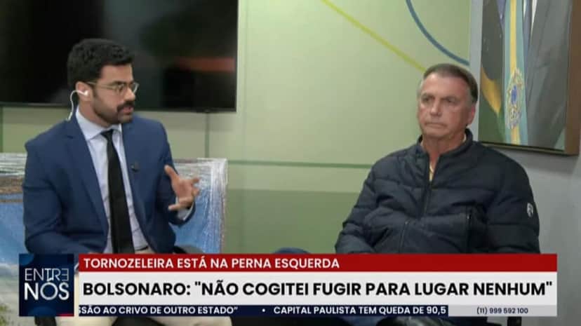 Entrevista com Bolsonaro é encerrado às pressas (Foto: Reprodução/ Internet) Entrevista com Bolsonaro é encerrado às pressas (Foto: Reprodução/ Internet)