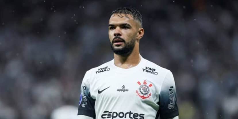 Raniele e mais um craque fora no Corinthians (Reprodução: Ricardo Moreira) Raniele e mais um craque fora no Corinthians (Reprodução: Ricardo Moreira)