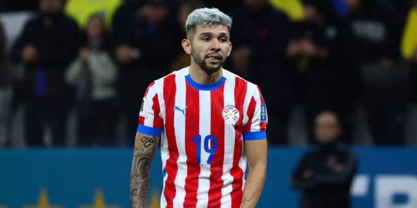 Enciso deve permanecer na Europa (Reprodução: Divulgação/Paraguai) Enciso deve permanecer na Europa (Reprodução: Divulgação/Paraguai)