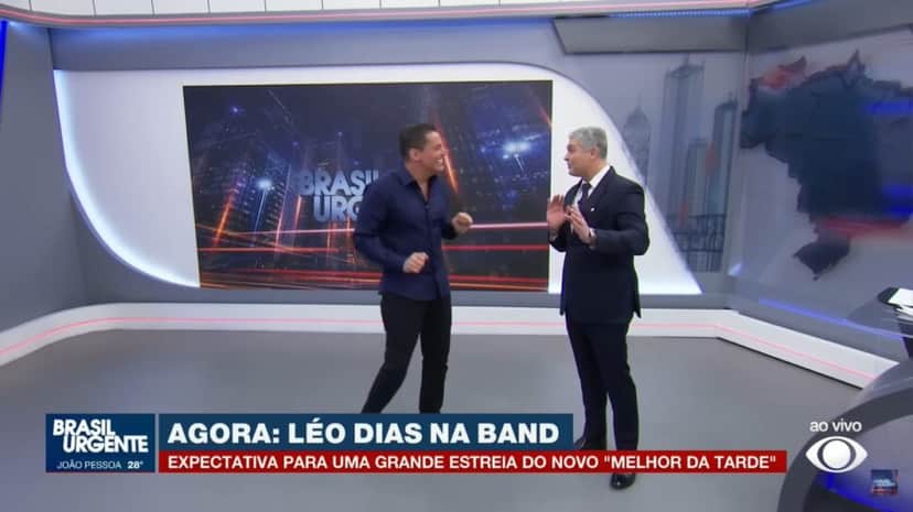 Primeira aparição de Leo Dias como contratado da Band foi no Brasil Urgente, de Joel Datena (Foto: Reprodução/ YouTube) Primeira aparição de Leo Dias como contratado da Band foi no Brasil Urgente, de Joel Datena (Foto: Reprodução/ YouTube)